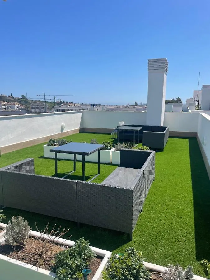 מארבלה Brand New Apartment With Gym&Rooftop Pool.